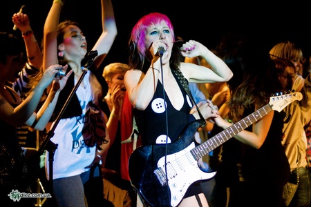 img2104copy_jpg_450x600_q95